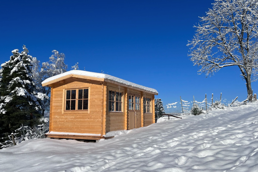 The-benefits-of-choosing-an-insulated-garden-room